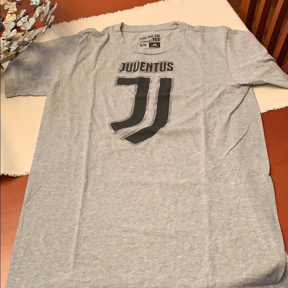 Adidas Tee - Picture 1 of 4